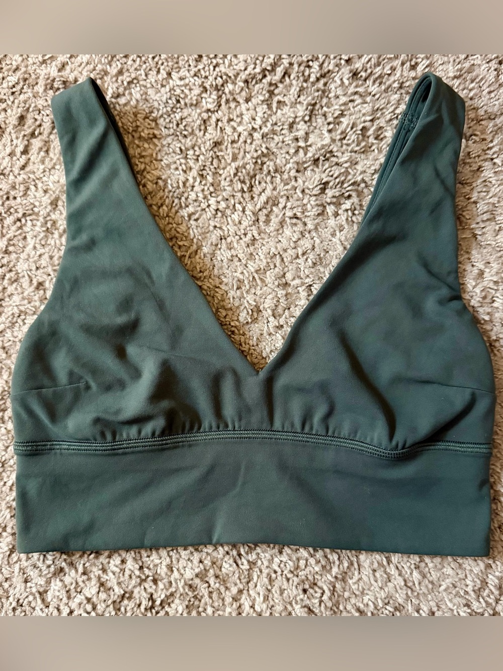 Lululemon Dark Green V-Neck Sports Bra | Size 6 | EUC